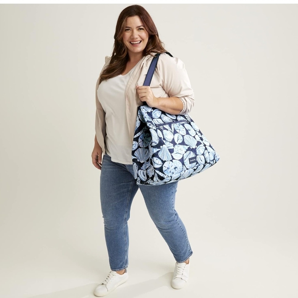 Vera Bradley Morning Shells Pattern Blue Seashell Tote - Picture 5 of 15